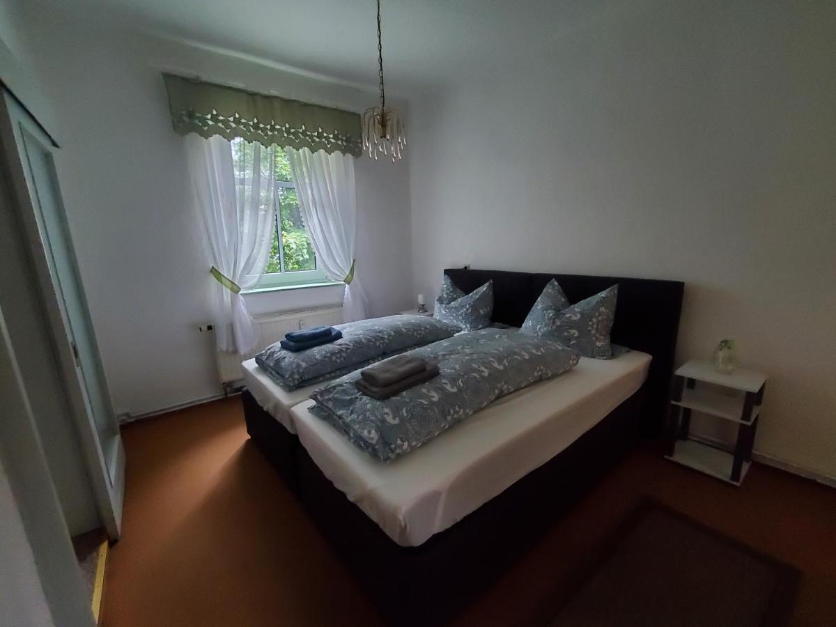 Ferienwohnung Am Rosengarten Loebau Luaran gambar